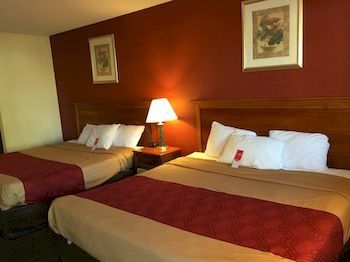 Econo Lodge Norwalk Exterior foto