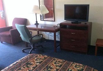 Econo Lodge Norwalk Exterior foto