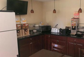 Econo Lodge Norwalk Exterior foto